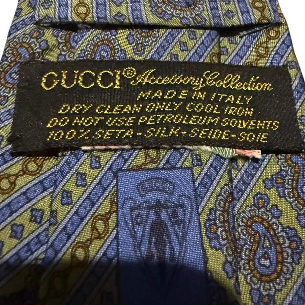 Gucci Accessory Collection 100% Silk Tie – Made in Italy Designer Necktie